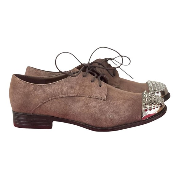 ✨SALE✨ Dollhouse TINBRN brand new heels! - Picture 3 of 4